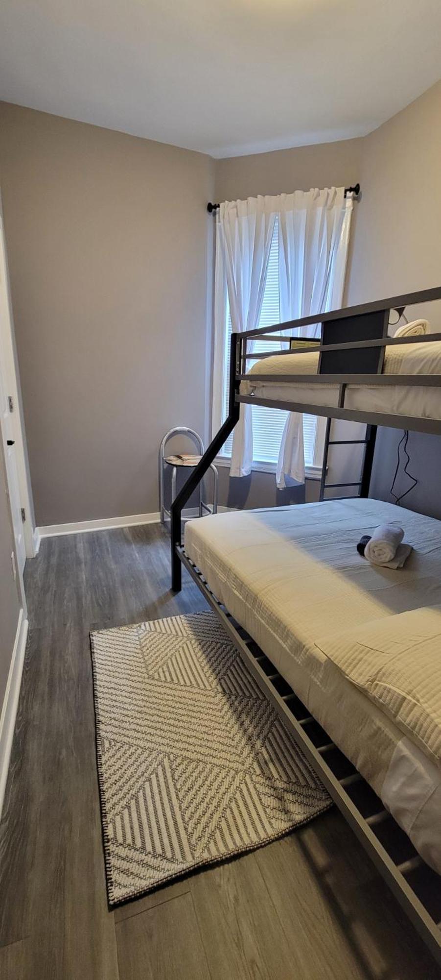 Chicago Avenue Inn Экстерьер фото