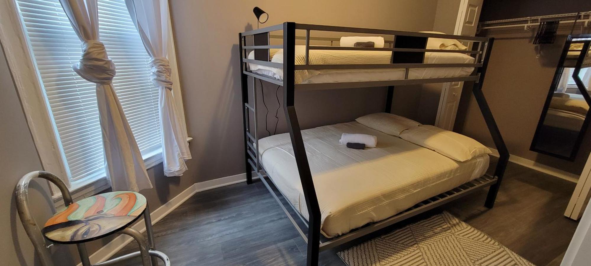 Chicago Avenue Inn Экстерьер фото