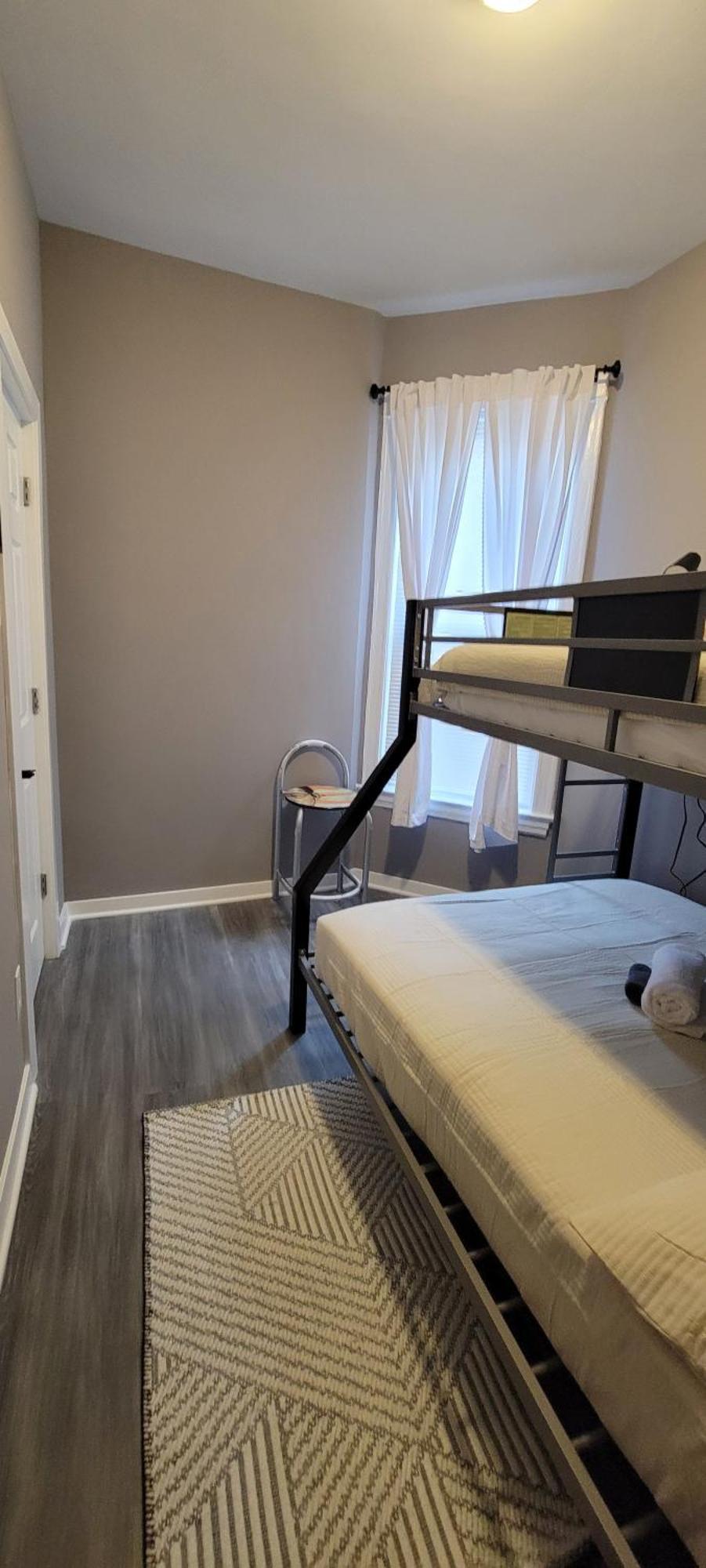 Chicago Avenue Inn Экстерьер фото